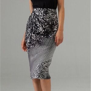 Joseph Ribkoff Stretch Pattern Skirt Size 8